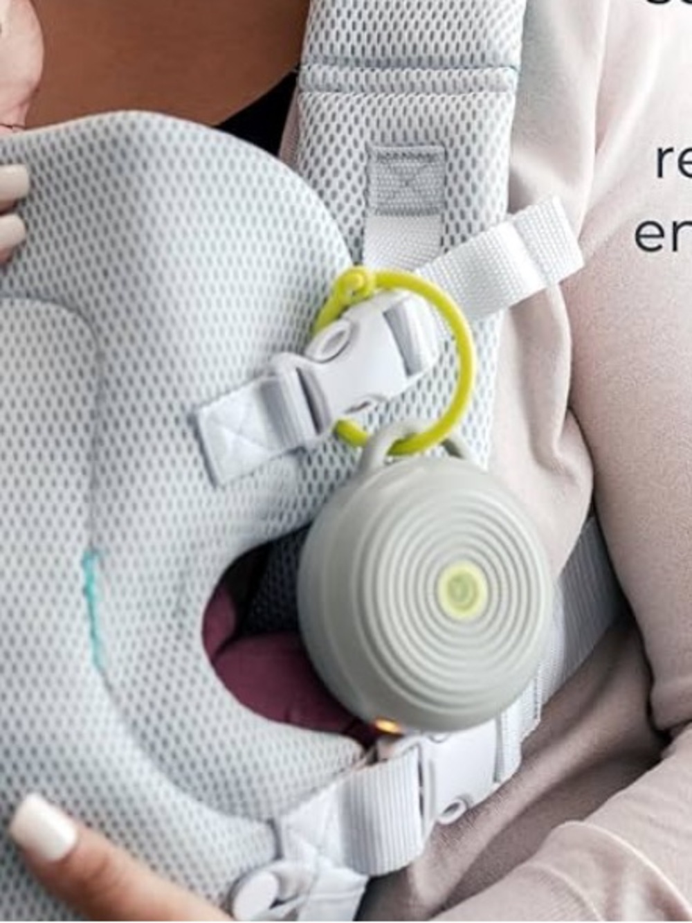 Yogasleep Hushh Baby White Noise Sound Machine Portable 3 Natural Sounds